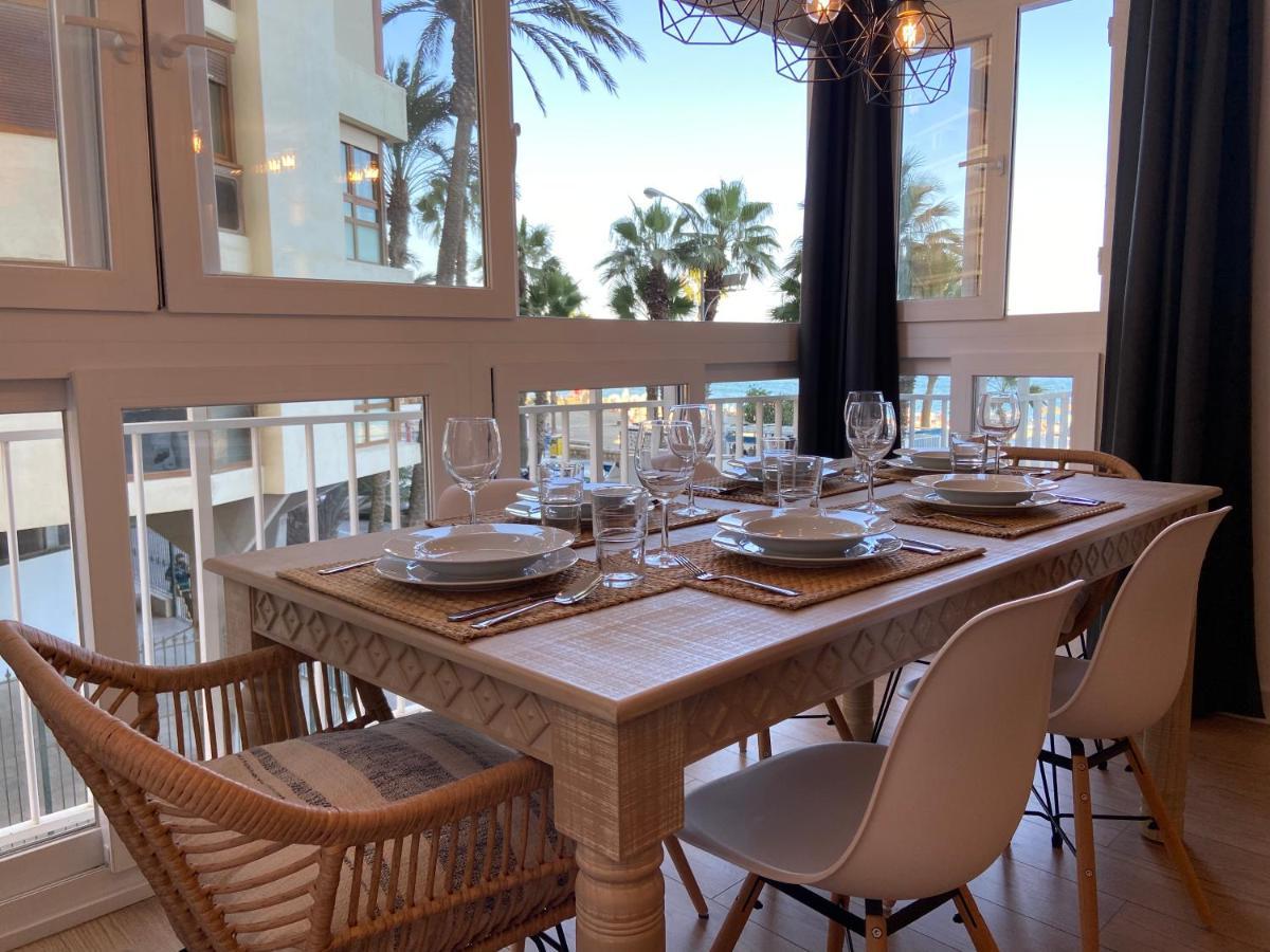 Malagueta Beach Front Mediterranean Apartment Малага Экстерьер фото
