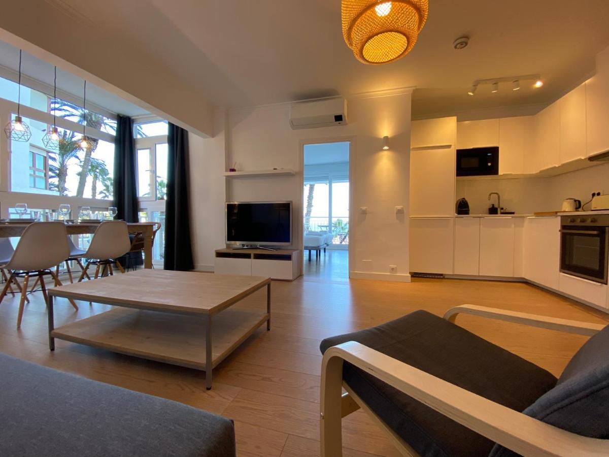 Malagueta Beach Front Mediterranean Apartment Малага Экстерьер фото